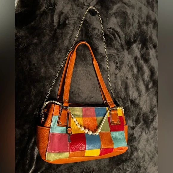 FINALPRIZEš„Fossil Colorful Patchwork Leather Shoulder Bag has chain with pearls - Picture 2 of 15